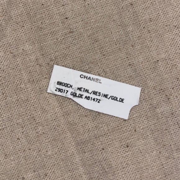 Chanel Gold Tone Black Enamel Patterned CC Pin Brooch - Picture 6 of 7